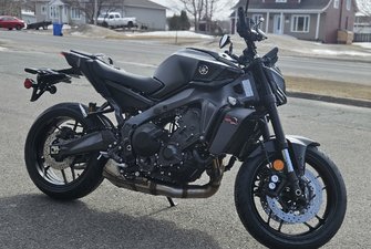 Yamaha MT-09  0