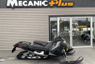 2024 Polaris VOYAGEUR S4 1000 146 4 STROKES 7S DISPLAY 1.35 TRACK