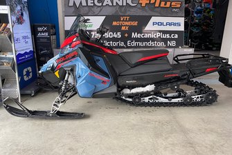 2024 Polaris VOYAGEUR S4 1000 146 4 STROKES 7S DISPLAY 1.35 TRACK