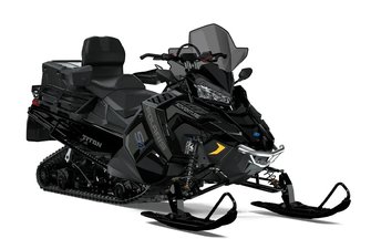 2025 Polaris Titan Aventure S4.