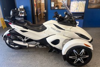 Can Am SPYDER RSS  2010