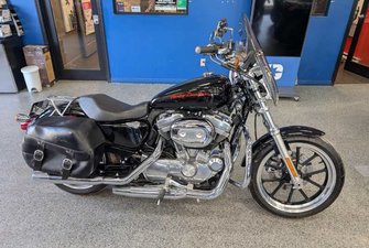 HARLEY DAVIDSON SPORTSTER SUPERLOW  2013