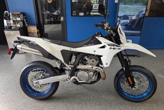 2025 Suzuki DRZ 400 SM SUPER MOTARD
