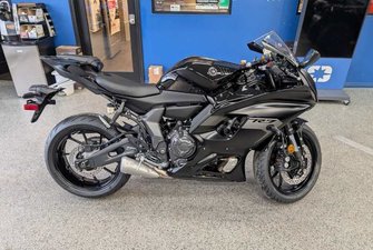Yamaha YZF-R7  2025