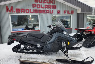 Polaris PROSTAR S4 VOYAGEUR SP 146 Moteur 4 temps 2026