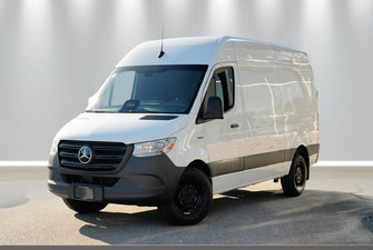 2025 Mercedes-Benz eSprinter Cargo Van 2500 Low Roof HO 144 RWD