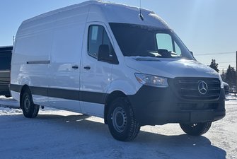 2025 Mercedes-Benz Sprinter 2500 170 Wheelbase High Roof RWD