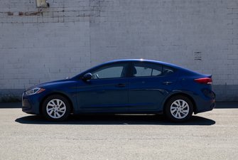 2017 Hyundai Elantra Sedan LE