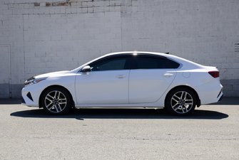 2022 Kia Forte (5) EX IVT