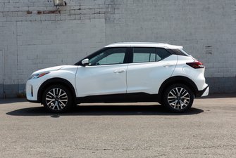 2024 Nissan Kicks SV FWD
