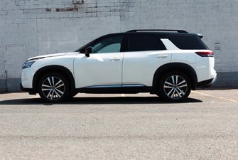 2022 Nissan Pathfinder Platinum V6 4x4 at