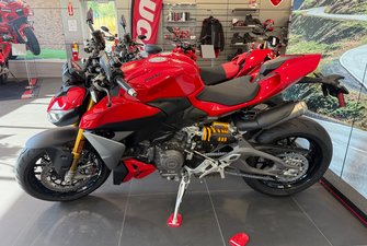 Ducati Streetfighter V2S 2025