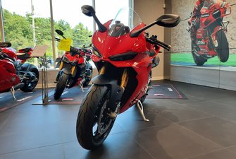 2025 Ducati PANIGALE Panigale V2S
