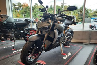 2024 Ducati STREETFIGHTER V2