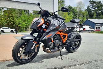 2021 KTM 1290 Super Duke R