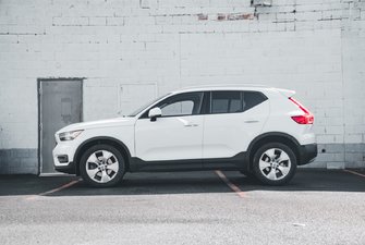 2021 Volvo XC40 T4 AWD Momentum