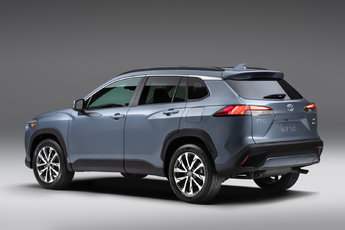 The advantages of the 2024 Toyota Corolla Cross over the Mazda CX-30