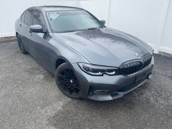 BMW 3 Series 330i xDrive | Leather |Sunroof | Warranty to 2025 2022
