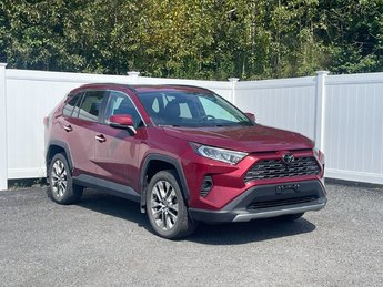 Toyota RAV4 Limited | Leather | Roof | Nav | Warranty to 2026 2021