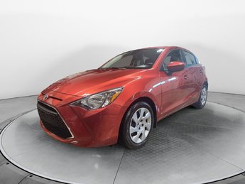 2020 Toyota Yaris Hatchback LE