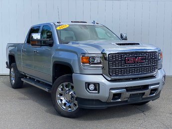 GMC Sierra 2500HD DENALI | Diesel | SunRoof | Cam | HtdWheel 2019