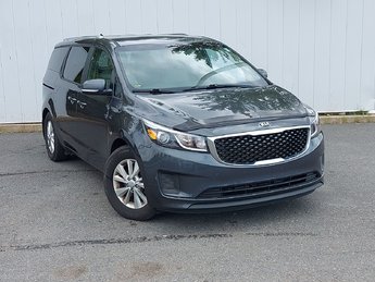 2017 Kia Sedona LX | HtdSeats | Cam | Bluetooth | Aux | USB
