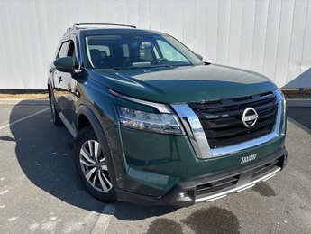 Nissan Pathfinder SL | 4WD | Leather | SunRoof | Warranty to 2026 2022