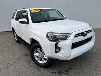 Toyota 4Runner Base | Cam | USB | HtdSeats | Warranty To 2026 2021