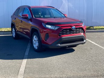 2020 Toyota RAV4 HYBRID LE | Cam | USB | Warranty to 2028
