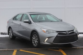 2017 Toyota Camry XLE | Leather | SunRoof | Cam | USB | Bluetooth