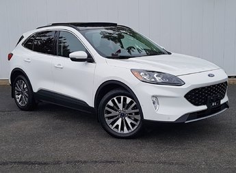 2020 Ford Escape Titanium Hybrid | Leather | Roof | Nav | Cam | USB