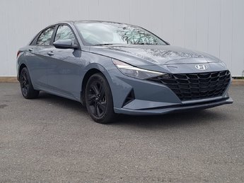 2023 Hyundai Elantra Preferred | Cam | USB | HtdSeat | Warranty to 2027