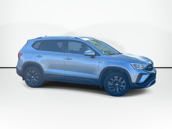 2023 Volkswagen Taos Comfortline | Roof | HTD Seats | Warranty to 2031
