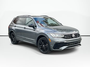 2022 Volkswagen Tiguan R-Line Black Edition | Leather | Roof | HtdSeats