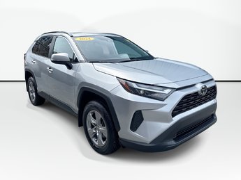 2024 Toyota RAV4 XLE | Cam | USB | Heated Seats | Bluetooth