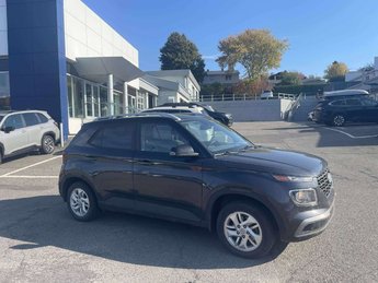 Hyundai Venue Essential, CVT à traction avant 2022