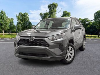Toyota RAV4 LE AWD 2021