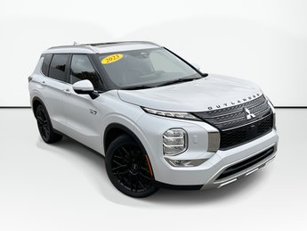2023 Mitsubishi Outlander PHEV SEL | Leather | PanoRoof | Nav | Cam | HtdSeats