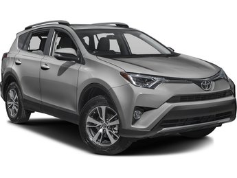 Toyota RAV4 XLE | MoonRoof | Cam | USB | HtdSeats | Keyless 2018