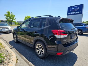 Subaru Forester Touring // CAMÉRA DE RECUL, BANC CHAUFFANT, TOIT P 2021