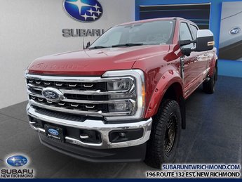 Ford Super Duty F-350 SRW King Ranch cabine 6 places 4RM caisse de 6,75 pi 2023