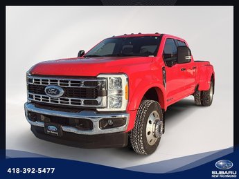 Ford Super Duty F-450 DRW XLT cabine 6 places 4RM caisse de 8 pi 2023