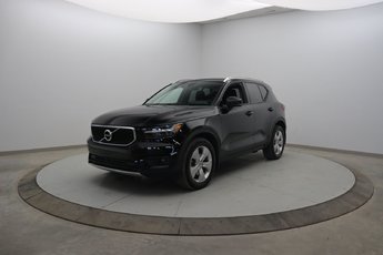 2021 Volvo XC40 Momentum
