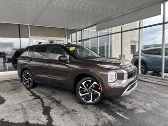 Mitsubishi Outlander LE S-AWC 2022