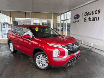 Mitsubishi Outlander ES 2024
