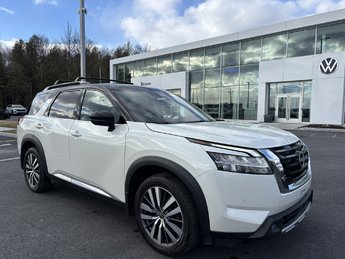 Nissan Pathfinder Platinum 4WD 2022