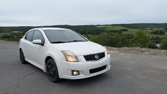 2010 Nissan Sentra 4dr Sdn I4 CVT SE-R