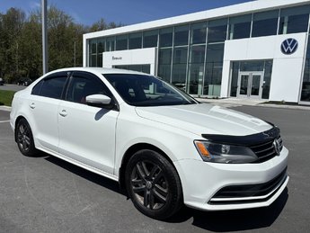 2015 Volkswagen Jetta Sedan 4dr 2.0L Man Trendline+