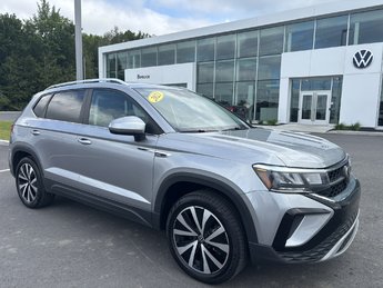 2023 Volkswagen Taos Comfortline 4MOTION -Ltd Avail-