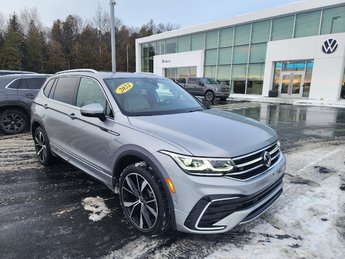 2022 Volkswagen Tiguan Highline R-Line 4MOTION
